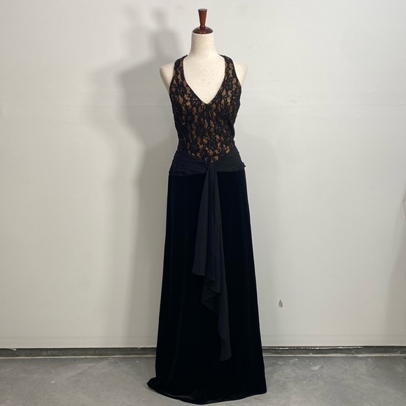 Vintage Dave & Johnny Velvet Evening Gown 9/10 - Picture 4 of 13